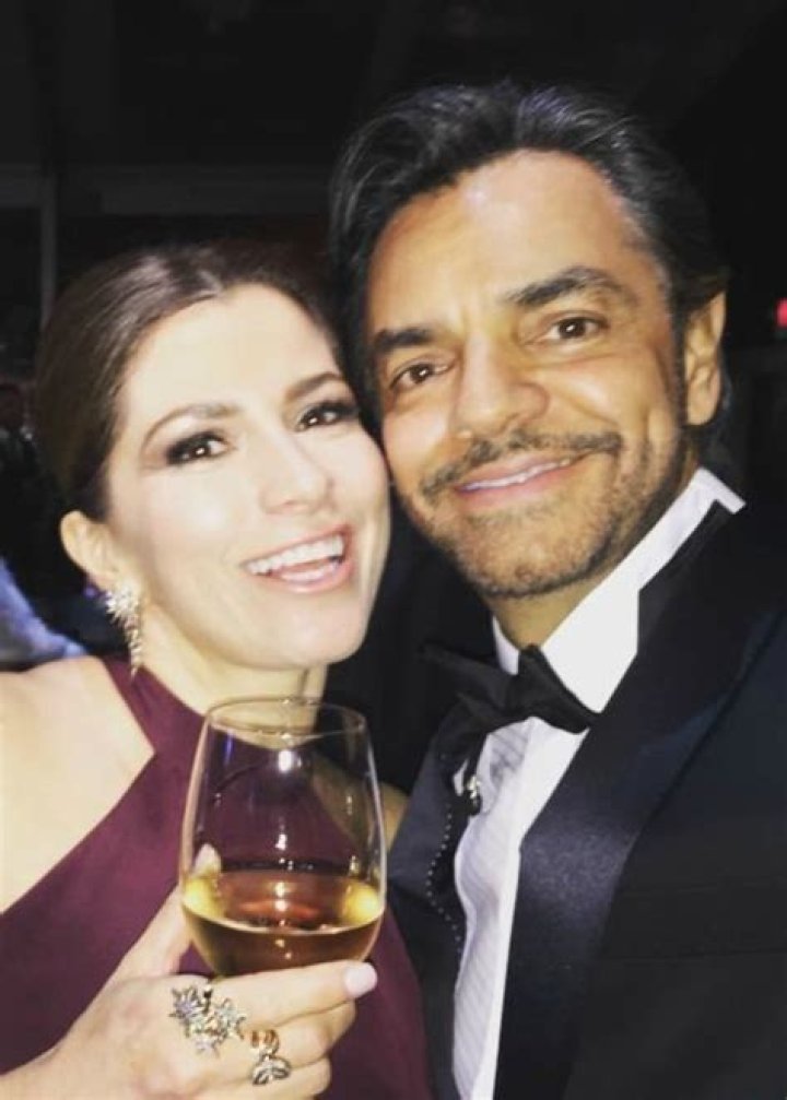Eugenio Derbez Height, Weight, Age, Spouse, Family, Facts, Biography