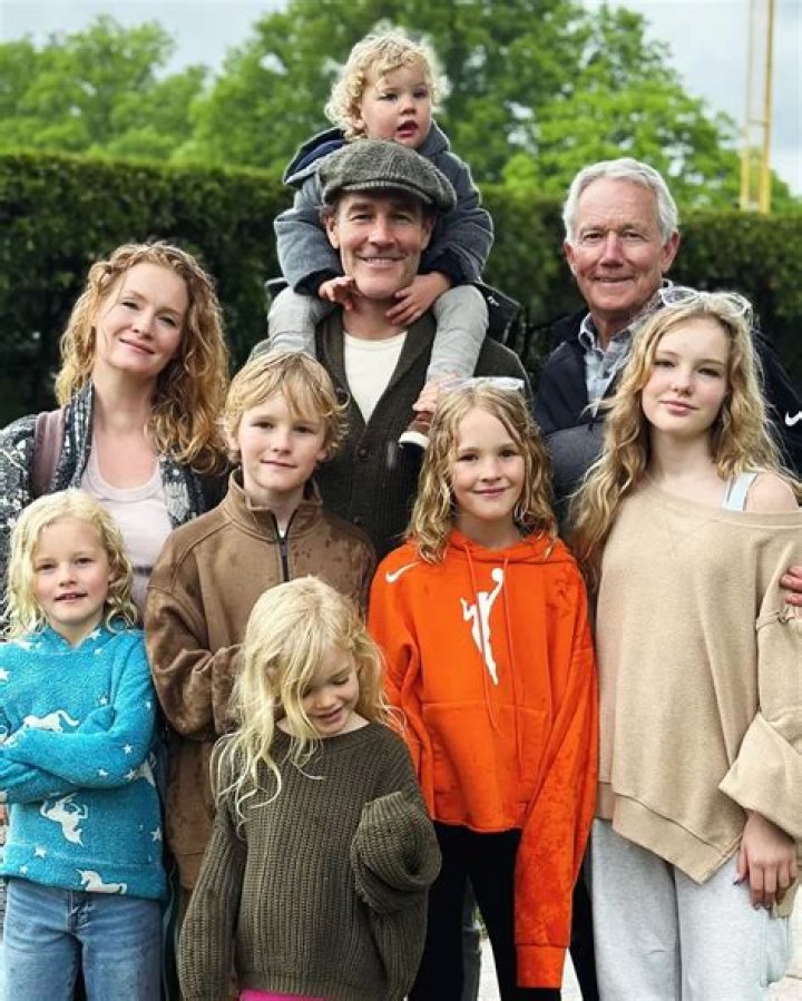 Frank Thomas Has a Large Family With Wife Megan Meet Their Six Children