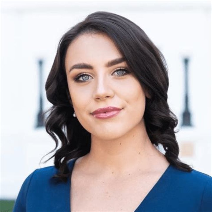 Jackie DeFusco WRIC, Bio, Wiki, Age, Husband, WJHL, Salary, Net Worth