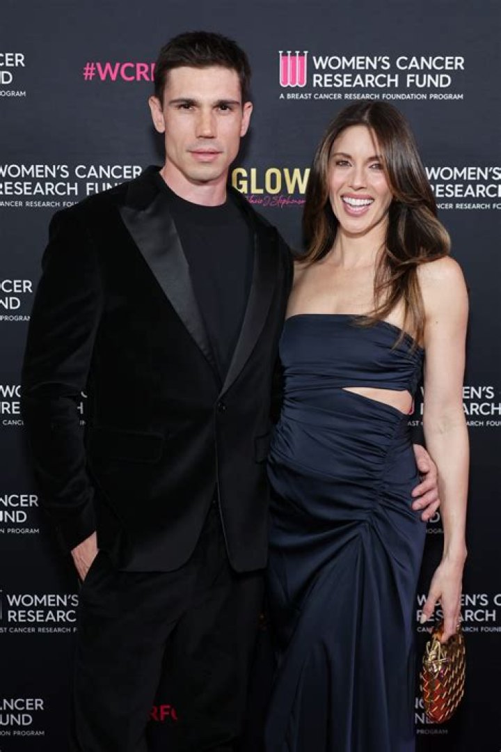 Kayla Ewell Bio, Wife (Tanner Novlan), Parents, Age, Height, Net Worth
