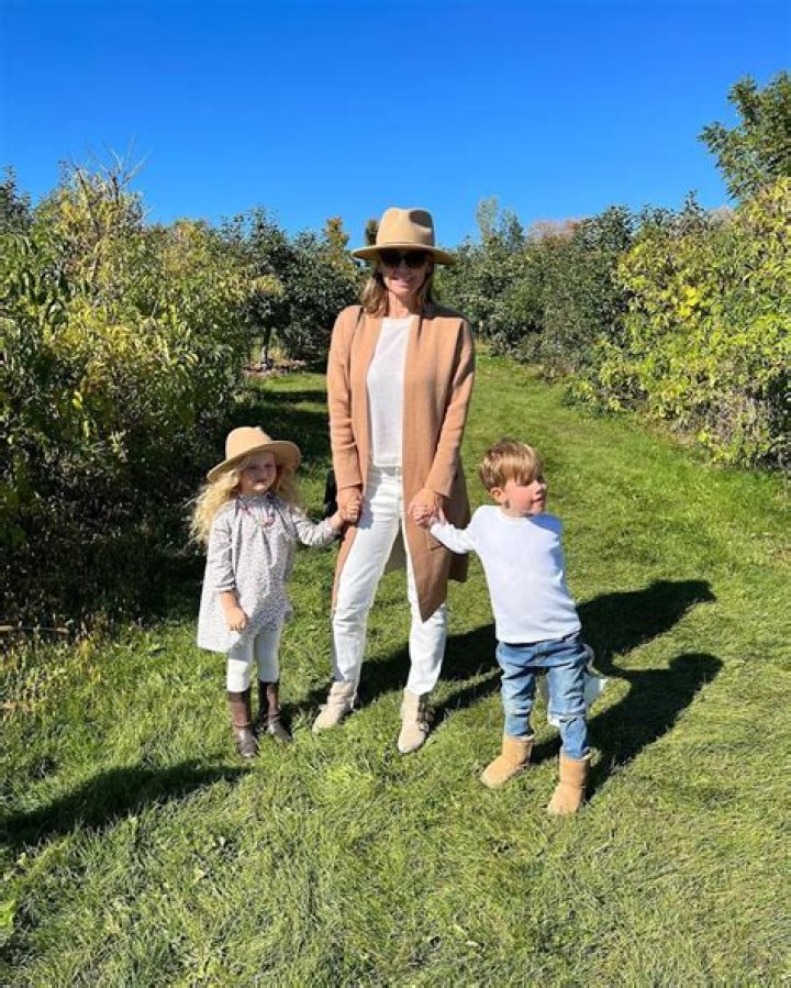 Kym Herjavec's Twins Haven Mae and Hudson Robert Look beyond Adorable in a New Video ·